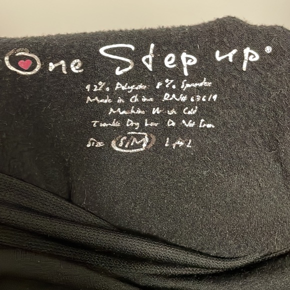 WOMENS S/M BLACK ONE STEP UP LEGGINGS - Picture 2 of 3